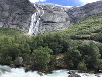 Am Briksdalsbreen &ndash; &copy; Sabine Letzybyll (Eberhardt TRAVEL)
