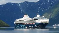 Hellesylt- Mein Schiff &ndash; &copy; Annette Weise (Eberhardt TRAVEL)