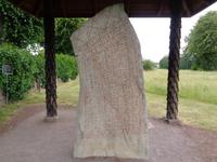 Runenstein von Rök &ndash; &copy; Peter Rudolph (Eberhardt TRAVEL)
