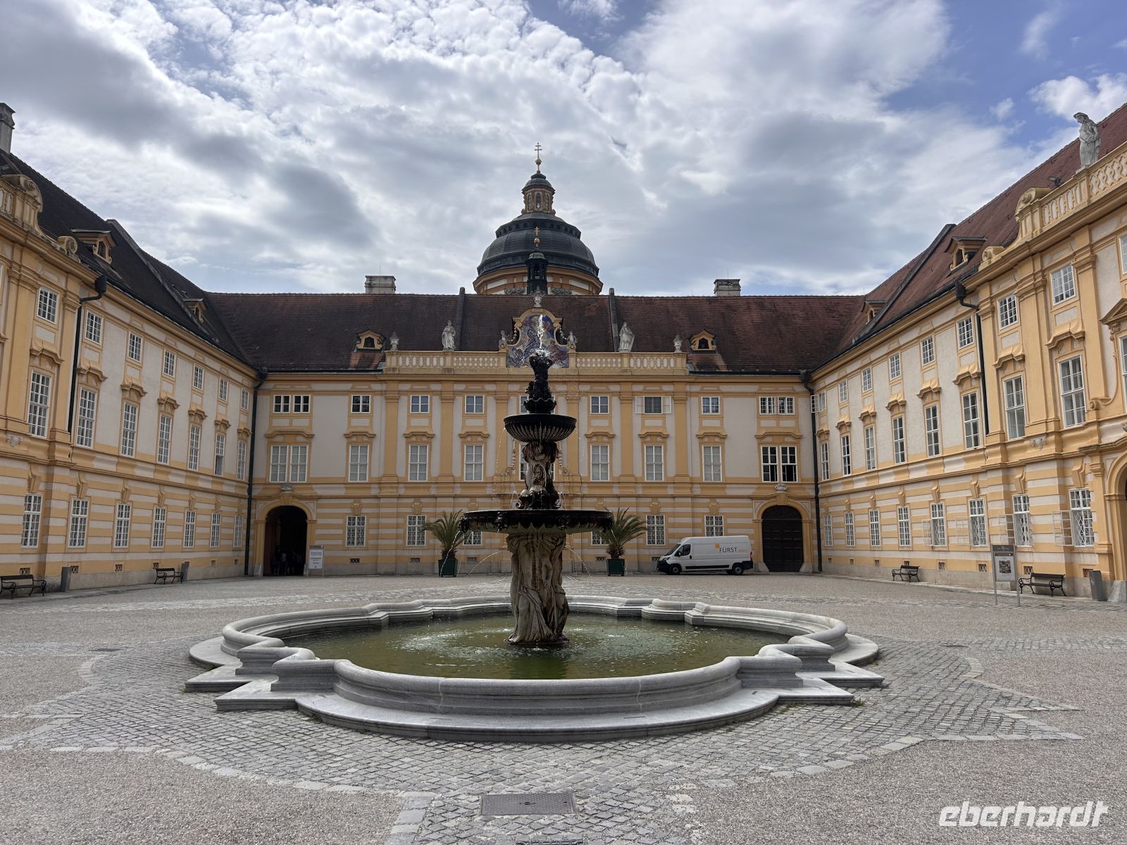 Innenhof  &ndash; &copy; Carola Gastmeier (Eberhardt TRAVEL)