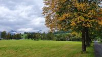 Blick von Wiesen nach Flains &ndash; &copy; Ria Heilmann (Eberhardt TRAVEL)