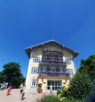 Rathaus am Tegernsee  &ndash; &copy; Betina Marinov (Eberhardt TRAVEL)