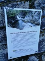 Infotafel: Der Schwarzwasserbach und die Kessellöcher &ndash; &copy; Andrej Kulikov (Eberhardt TRAVEL)