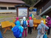 Erläuterungen vom Charlie zur Breitachklamm &ndash; &copy; Andrej Kulikov (Eberhardt TRAVEL)