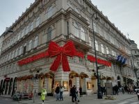 Weihnachtlich geschmücktes Wien  &ndash; &copy; Martina Pötschke (Eberhardt TRAVEL)