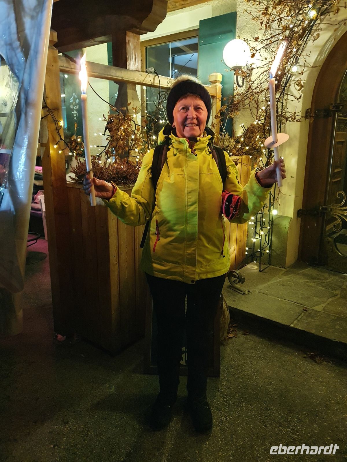 vom Fischerwirt zurück mit Fackeln &ndash; &copy; Ria Heilmann (Eberhardt TRAVEL)