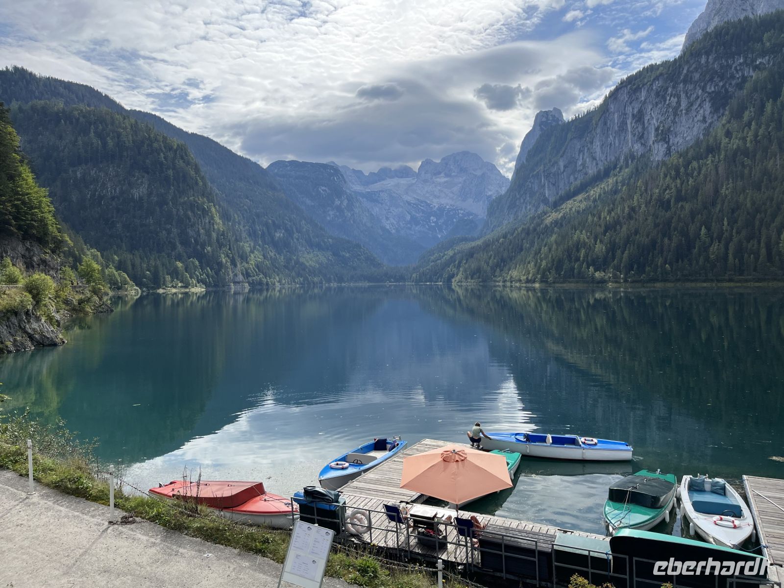 Vorderer Gosausee &ndash; &copy; Vicky Kern (Eberhardt TRAVEL)