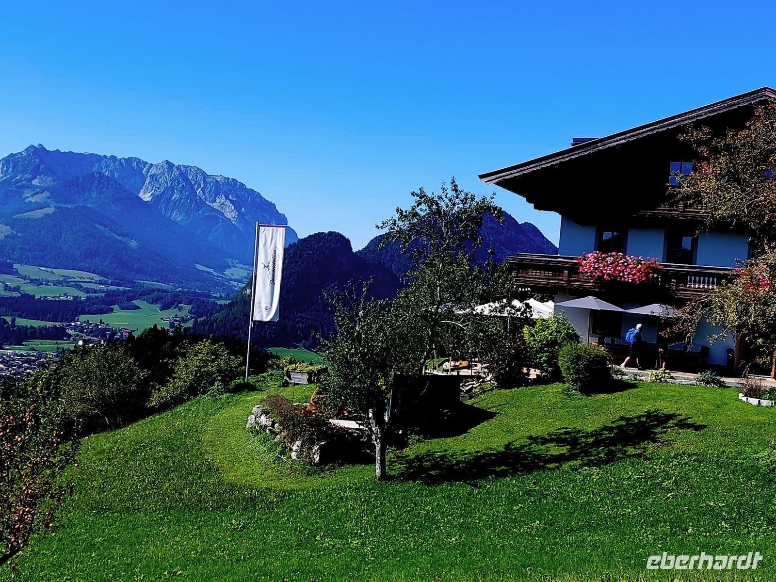 Tag 5: Nach langem Anstieg erreichen wir den Mühlberghof  &ndash; &copy; Dieter Braune (Eberhardt TRAVEL)