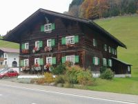 Walserhaus im Breitachtal zwischen Mittelberg und Baad &ndash; &copy; Andrej Kulikov (Eberhardt TRAVEL)