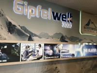 Filmvorführung! &ndash; &copy; Renate Schuster (Eberhardt TRAVEL)