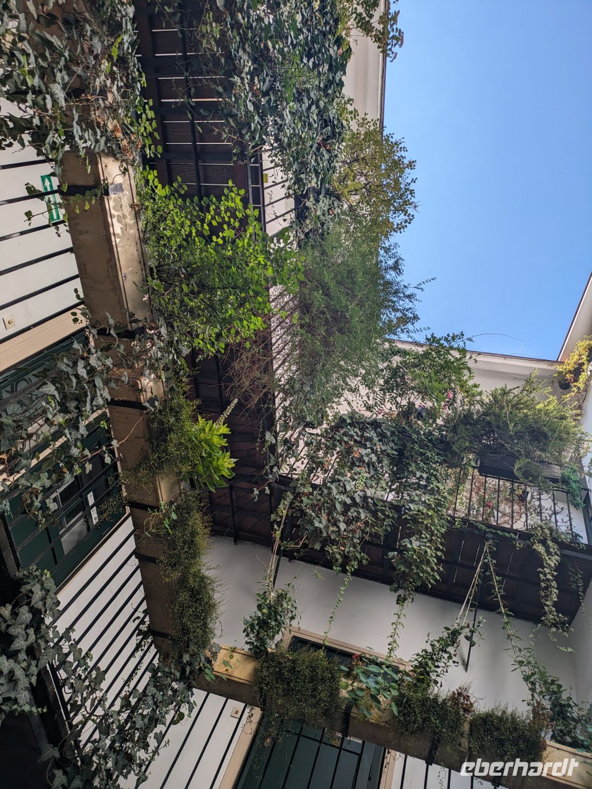 grüne Innenhöfe &ndash; &copy; Günter Thomas Menzel (Eberhardt TRAVEL)