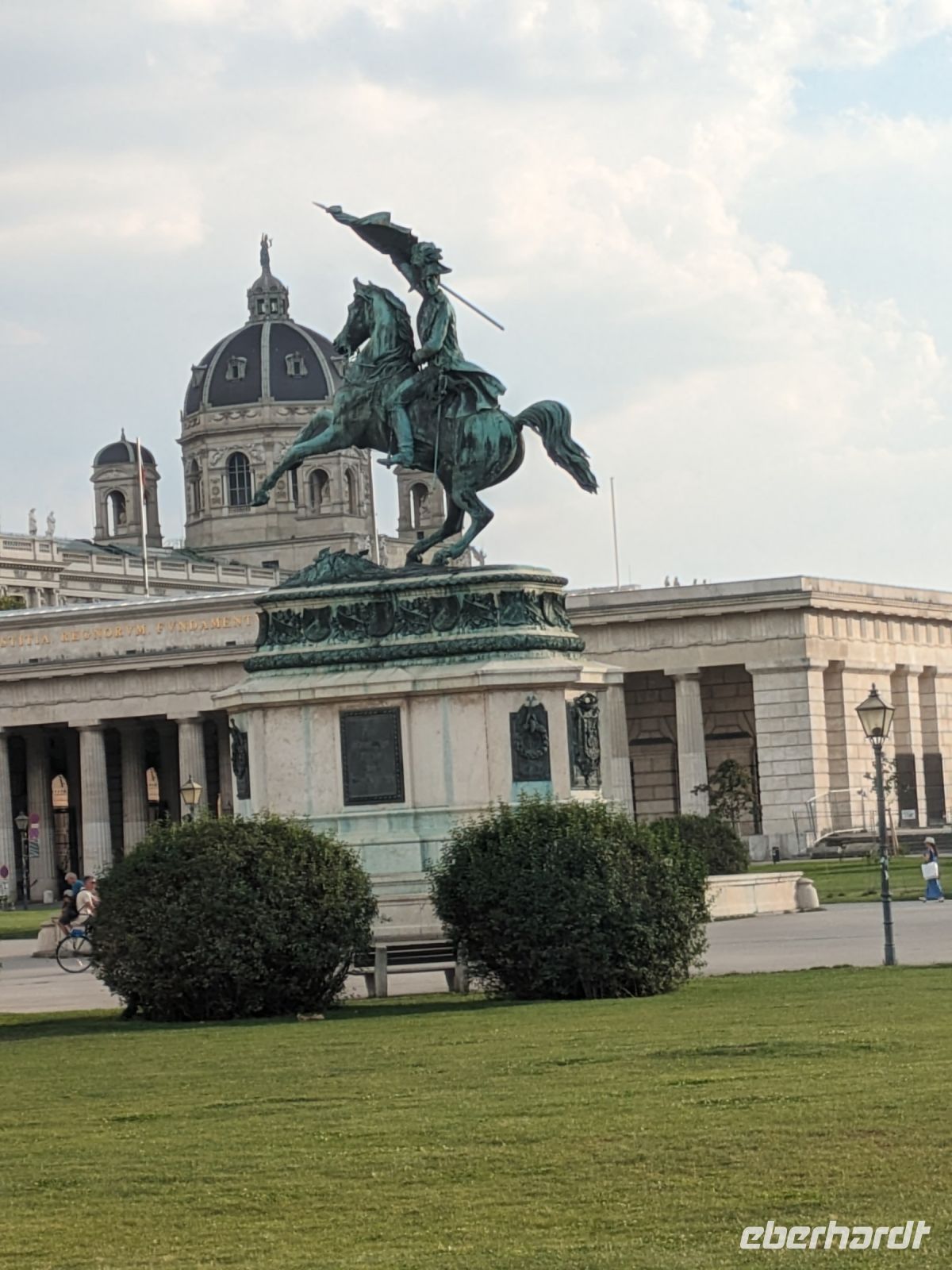 Denkmal von Erzherzog Karl dem Bezwinger von Napoleon &ndash; &copy; Günter Thomas Menzel (Eberhardt TRAVEL)