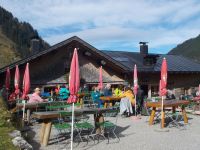 DSCN9562.JPG  Hütte hintere Gemstelalpe &ndash; &copy; Kerstin Veit (Eberhardt TRAVEL)