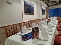 Silvestertafel &ndash; &copy; Gisela Hohlfeld (Eberhardt TRAVEL)