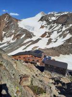 Similaun Hütte 3.019 Höhenmeter &ndash; &copy; Betina Marinov (Eberhardt TRAVEL)