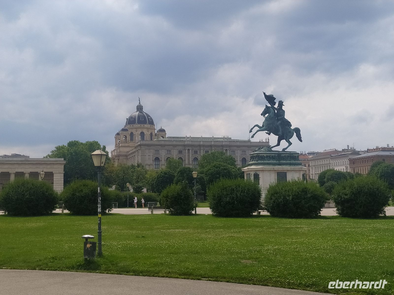 Wiener Hofburg: Erzherzog-Carl-Reiterdenkmal &ndash; &copy; Andrey Kulikov (Eberhardt TRAVEL)