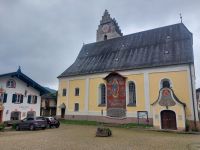 2025_Rad Walchsee-Neubeuern Kirche &ndash; &copy; Dieter Braune (Eberhardt TRAVEL)