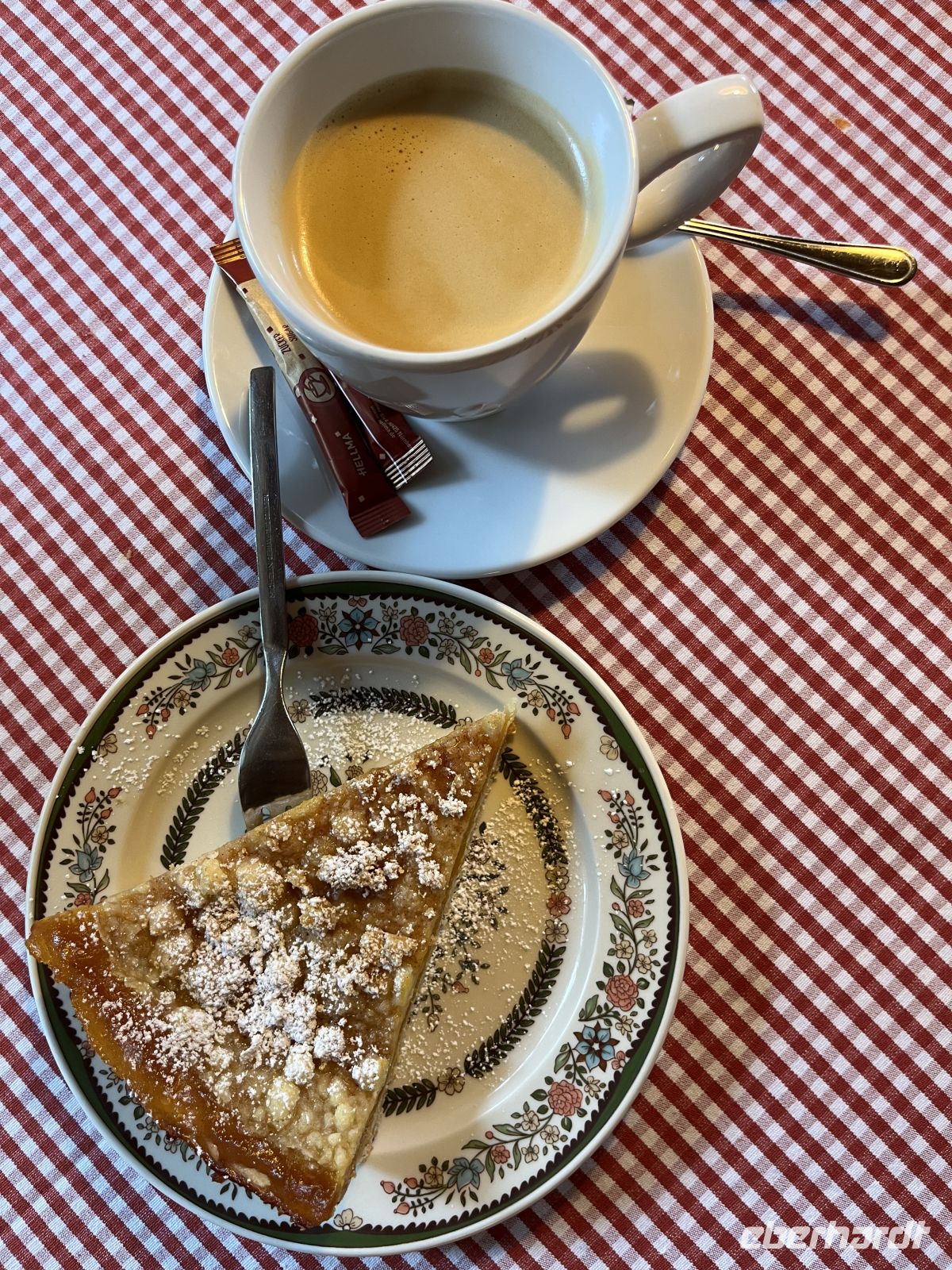 Pause im Berggasthof Bühlalpe - verdient &ndash; &copy; Renate Grafe (Eberhardt TRAVEL)