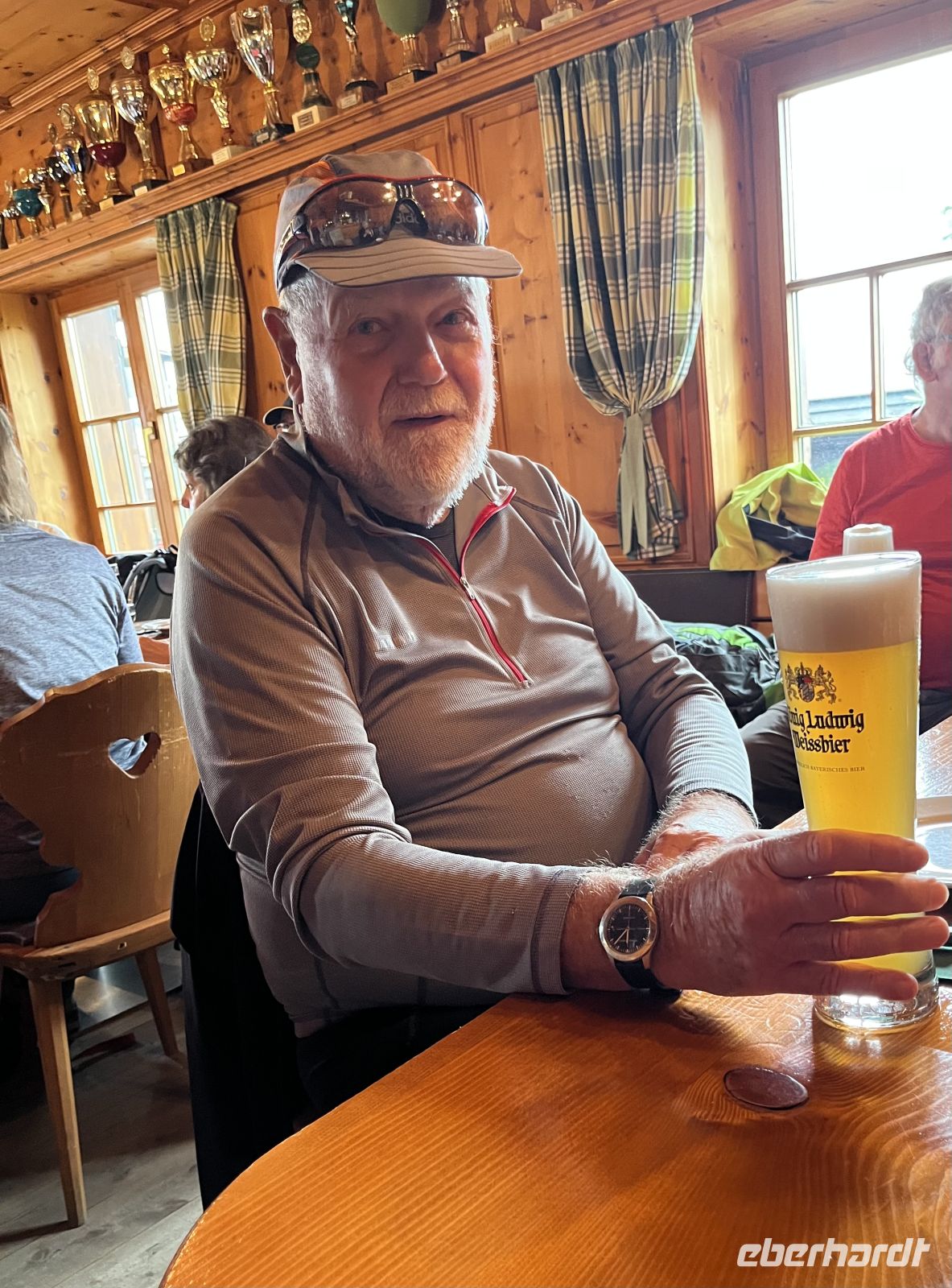 Charlie hat bestellt - für alle &ndash; &copy; Renate Grafe (Eberhardt TRAVEL)