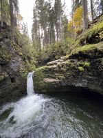 am Auerbach entlang... &ndash; &copy; Renate Grafe (Eberhardt TRAVEL)