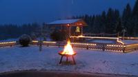 Eberhardt TRAVEL Winterreise in den Kitzbueheler Alpen/Brixental/Tirol - Gluehweinparty beim Hotel Leamwirt in Hopfgarten &ndash; &copy; Mandy Lehmann (Eberhardt TRAVEL)