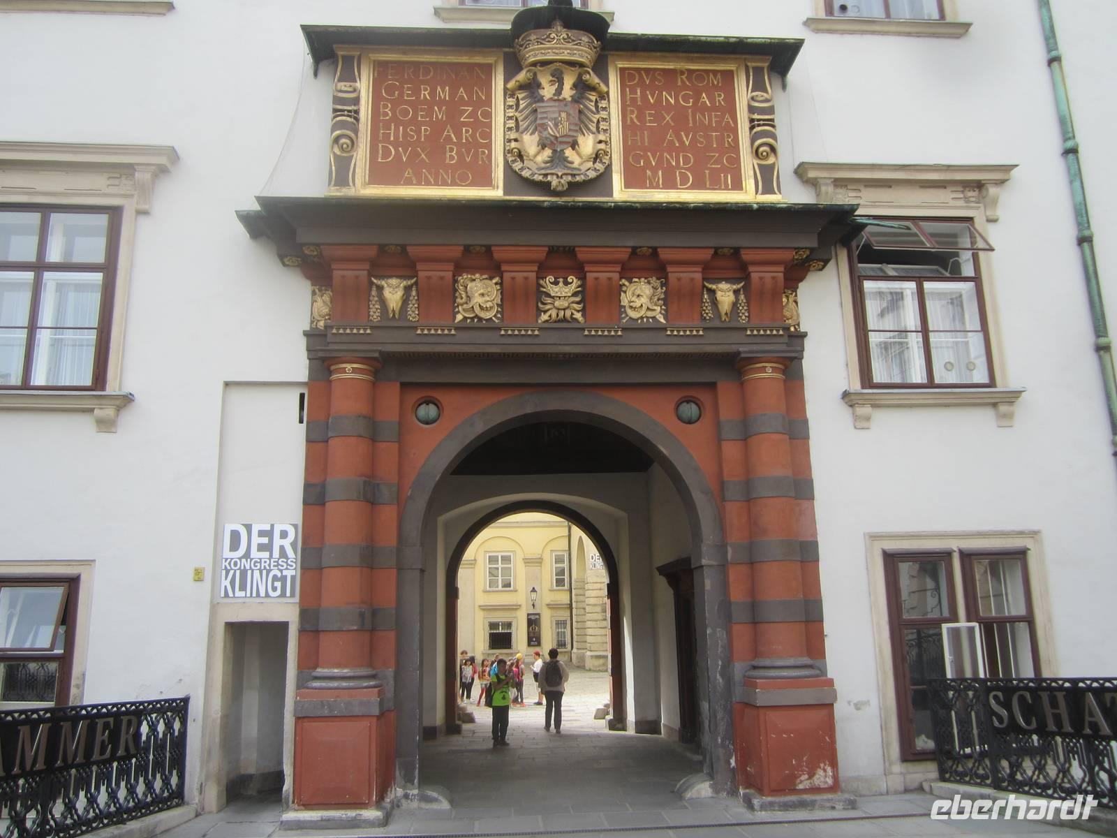 Hofburg_Schweizer Tor &ndash; &copy; Gisela Gerlach (Eberhardt TRAVEL)