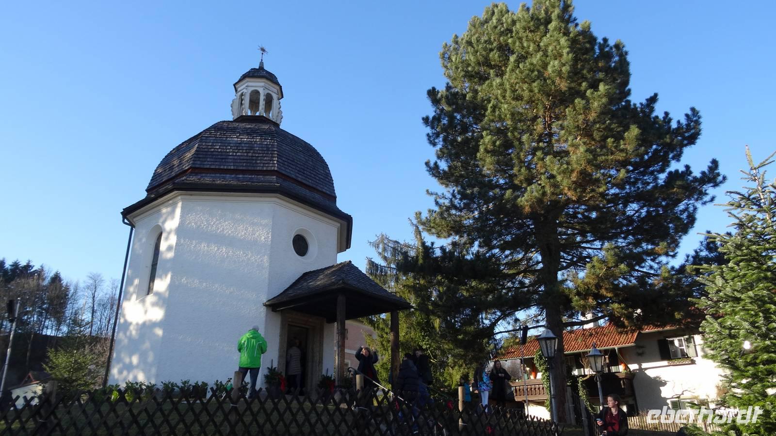 Stillenacht Kapelle Oberndorf 1 &ndash; &copy; Gisela Hohlfeld (Eberhardt TRAVEL)