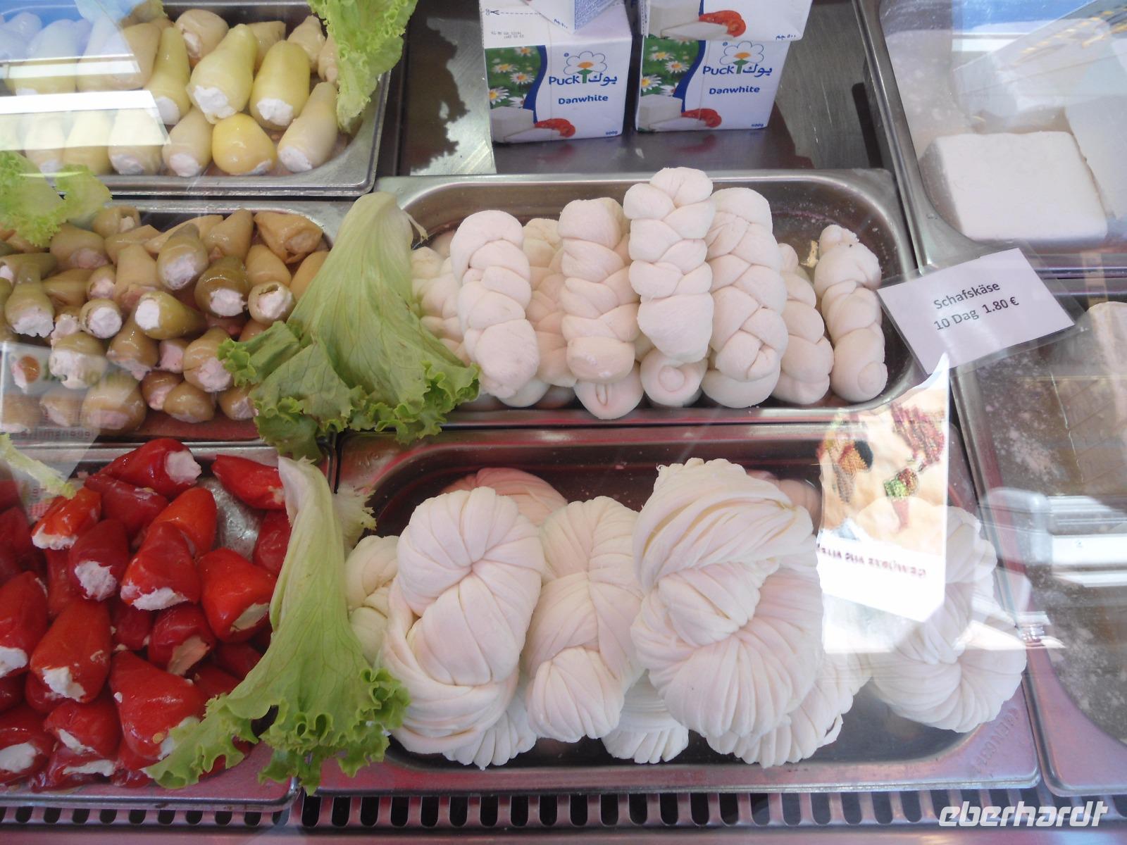  Wiener Naschmarkt &ndash; &copy; Uta Leßke (Eberhardt TRAVEL)