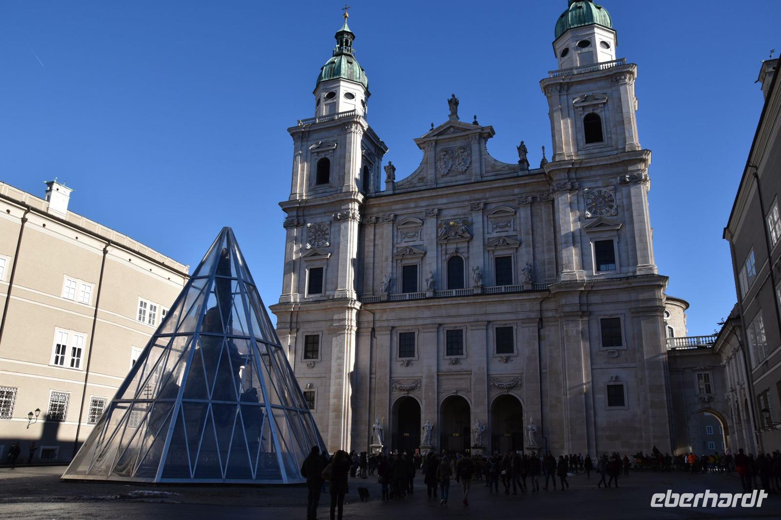 073 Salzburg, Domplatz &ndash; &copy; Konrad Füssel (Eberhardt TRAVEL)