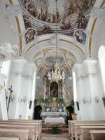 Dorfkirche in Unterperfuss &ndash; &copy; Betina Marinow (Eberhardt TRAVEL)