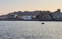 Muscat, Dhaufahrt...Alam Palast &ndash; &copy; Frank Nimschowski (Eberhardt TRAVEL)