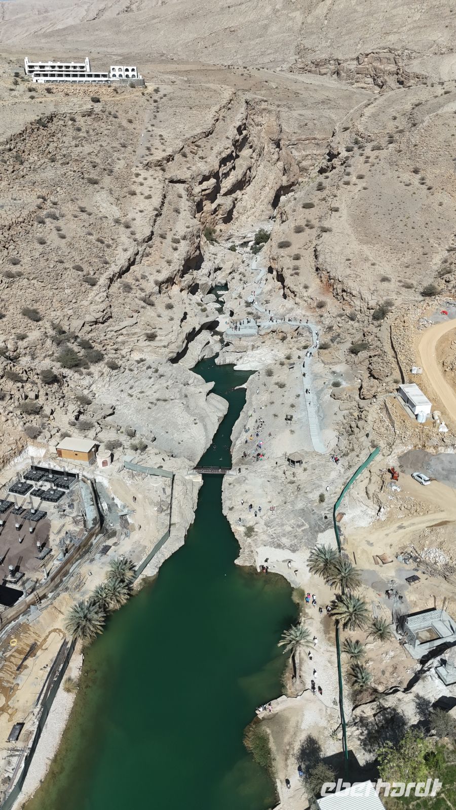 Drohnenaufnahmen vom Wadi Bani Khalid &ndash; &copy; Jacob Spangenberg (Eberhardt TRAVEL)