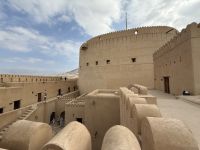 Rundgang im Fort Nizwa  &ndash; &copy; Jacob Spangenberg (Eberhardt TRAVEL)