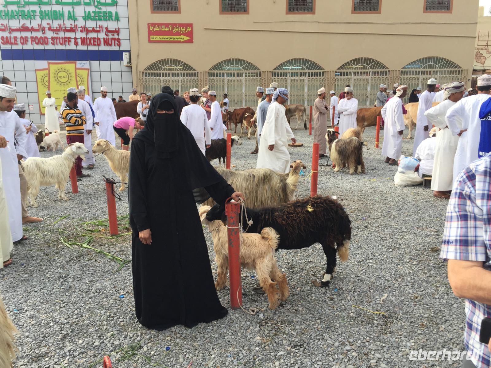 081 Freitagsmarkt Nizwa &ndash; &copy; Patrick Fritzsche (Eberhardt TRAVEL)