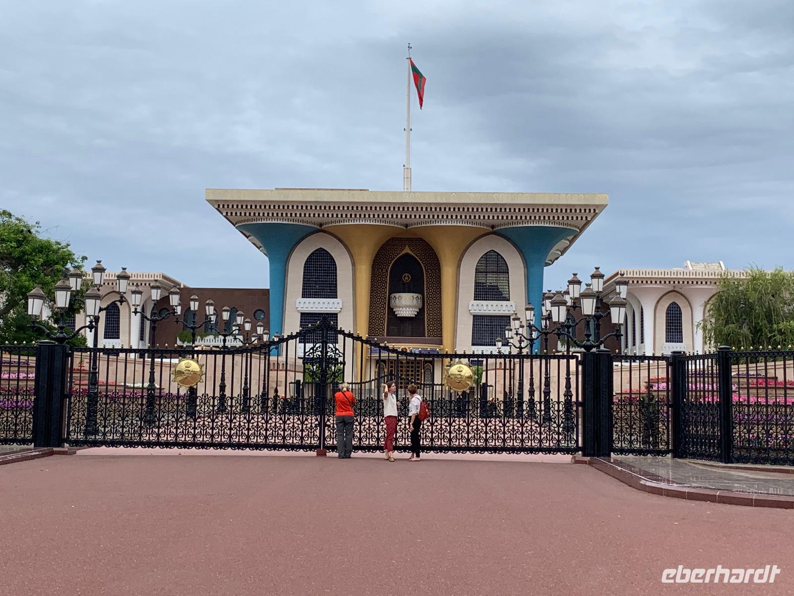Muscat - Sultanspalast Qasr al-Alam &ndash; &copy; Ralf Mehnert (Eberhardt TRAVEL)