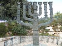 Jerusalem Menora &ndash; &copy; Sabine Letzybyll (Eberhardt TRAVEL)