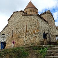 Georgien: Wehrkirche Ananuri  &ndash; &copy; Inge Bily (Eberhardt TRAVEL)