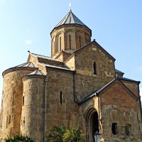 Tbilissi (Tiflis): Metekhi-Kirche &ndash; &copy; Inge Bily (Eberhardt TRAVEL)