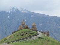 Dreifaltigkeitskirche Kasbegi &ndash; &copy; Jürgen Schmeißer (Eberhardt TRAVEL)