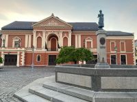 Theaterplatz und Simon-Dach-Brunnen &ndash; &copy; G. Adamietz (Eberhardt TRAVEL)