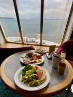 Frühstück mit Kurs auf Kiel &ndash; &copy; G. Adamietz (Eberhardt TRAVEL)