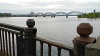 Eisenbahn Brücke über die Daugava