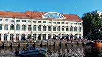 Geschäftshaus an der Danè &ndash; &copy; Allina Anderer (Eberhardt TRAVEL)