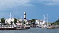 Warnemünde und Jachthafen &ndash; &copy; Uta Hertel (Eberhardt TRAVEL)