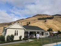 272. Akaroa &ndash; &copy; Teresa Rumpel (Eberhardt TRAVEL)