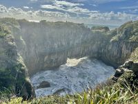 ...und die Blowholes &ndash; &copy; Birgit Kirchner (Eberhardt TRAVEL)