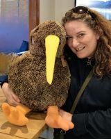 Simone und der Kiwi &ndash; &copy; Simone Willner (Eberhardt TRAVEL)