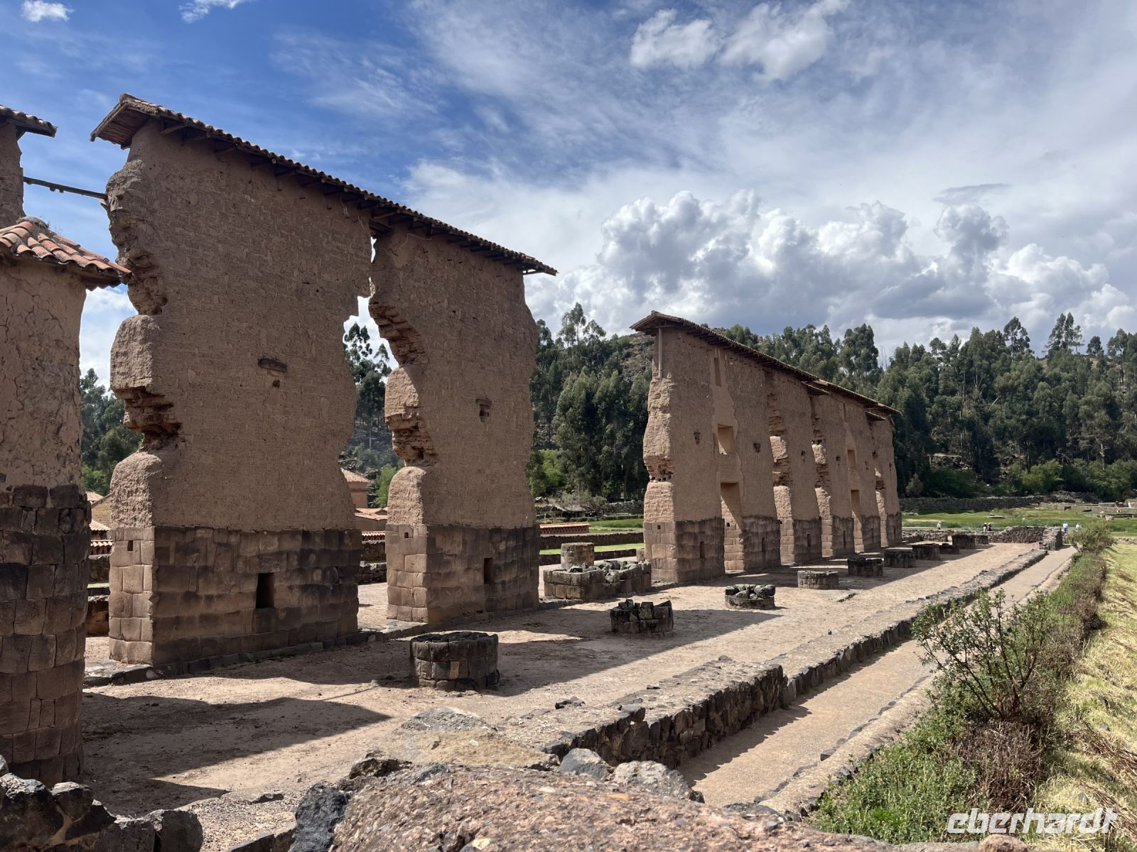 Inka Stätte Raqchi &ndash; &copy; Valentin Meyer-Plath (Eberhardt TRAVEL)