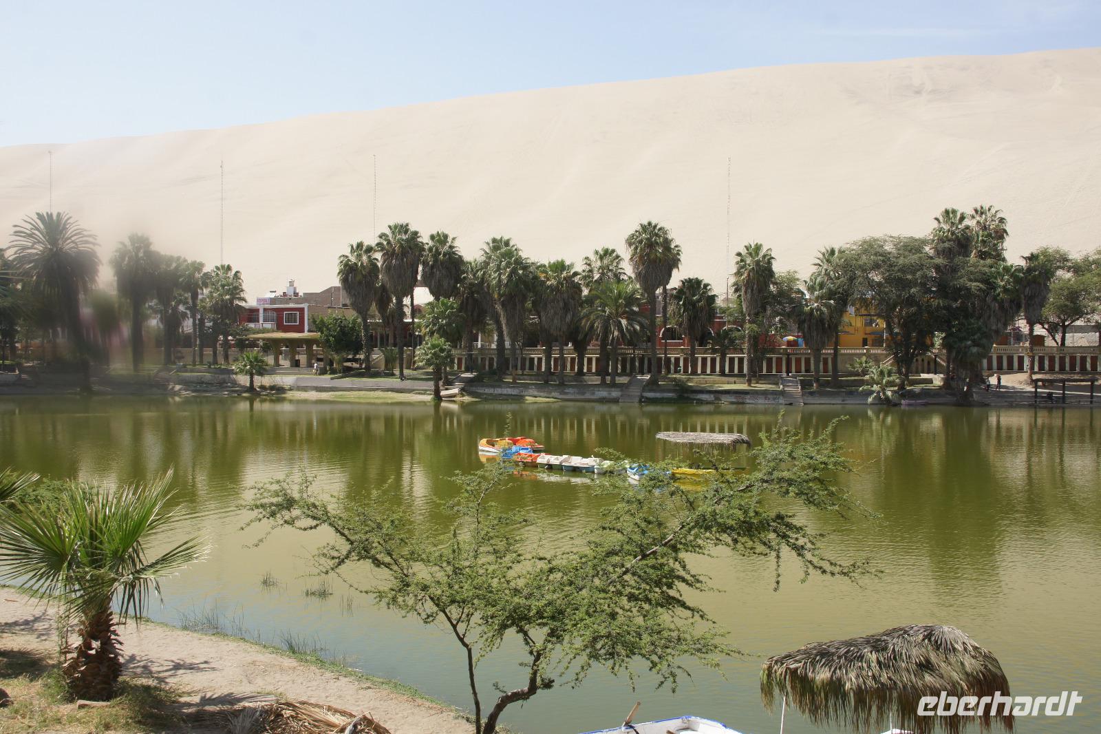 Oase-von-Huacachina_Ica_Peru &ndash; &copy; Maria Drewans (Eberhardt TRAVEL)