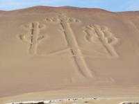 Geoglyphe_Candelabra_Paracas_Peru &ndash; &copy; Maria Drewans (Eberhardt TRAVEL)